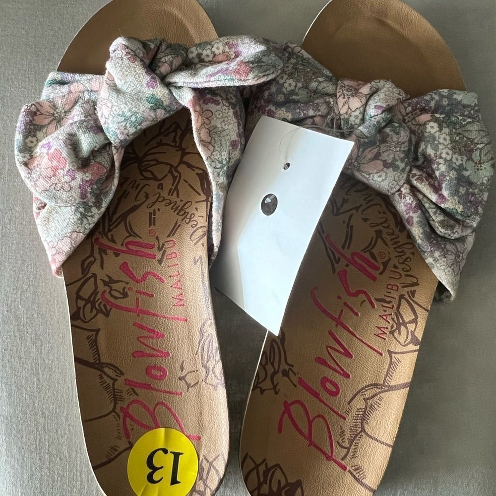 Blowfish Malibu girls Sandals, size 13, new with tags